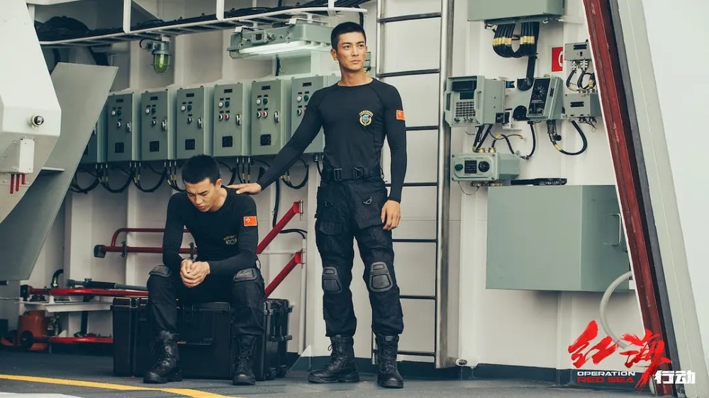 八佰|国内五部经典战争片：《八佰》无缘前三，第一口碑票房双丰收