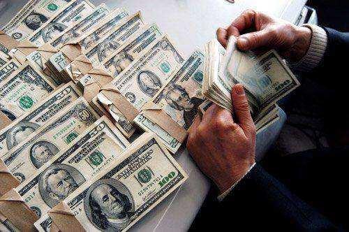 美国欠中国1万亿美元,万一不还钱怎么办?专家:美国不敢这么做