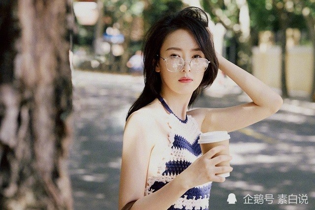 童瑶|童瑶和初恋只需要一副眼镜，不懂得搭配的话，再好看的皮囊也是浪费