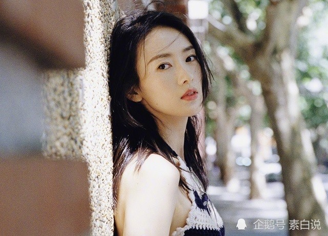 童瑶|童瑶和初恋只需要一副眼镜，不懂得搭配的话，再好看的皮囊也是浪费