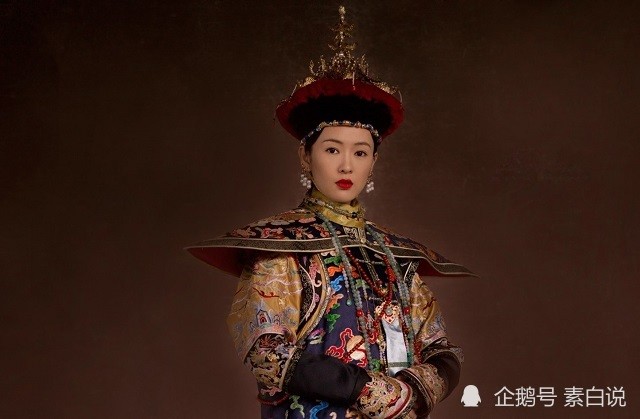 童瑶|童瑶和初恋只需要一副眼镜，不懂得搭配的话，再好看的皮囊也是浪费