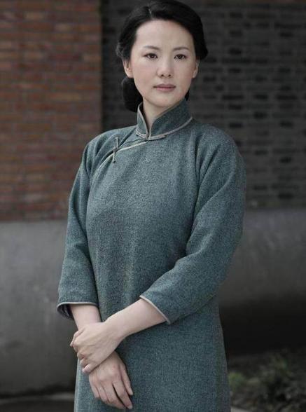 咏梅|咏梅陪了陈道明8年，2亿身家不求名分，今嫁王菲初恋成人生赢家
