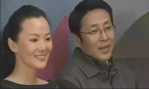 咏梅|咏梅陪了陈道明8年，2亿身家不求名分，今嫁王菲初恋成人生赢家