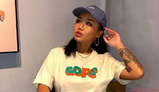 小白爆音万妮达新说唱老朋友真香