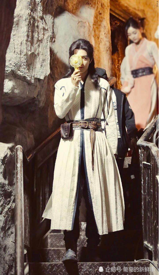 肖战|CCTV电视剧发医生视频，肖战角色画面上镜，打扮帅气引人期待