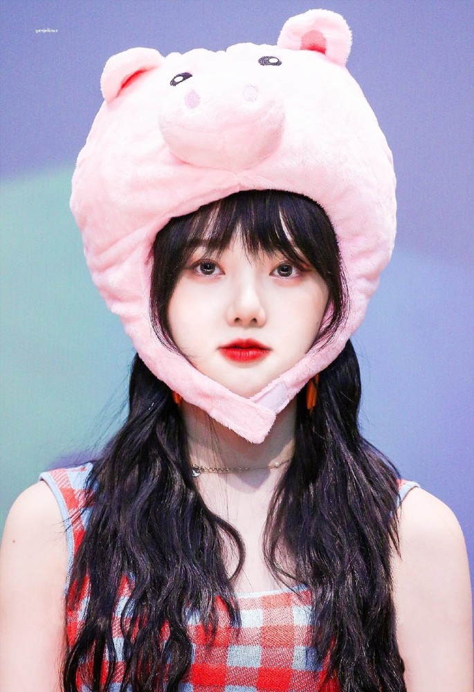 人间维他命——somi:人间四月——金智秀(blackpink):人间芭比