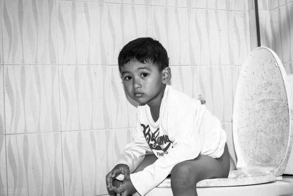 一个三岁小儿景区小便引发的血案:小孩就撒泡尿至于吗?