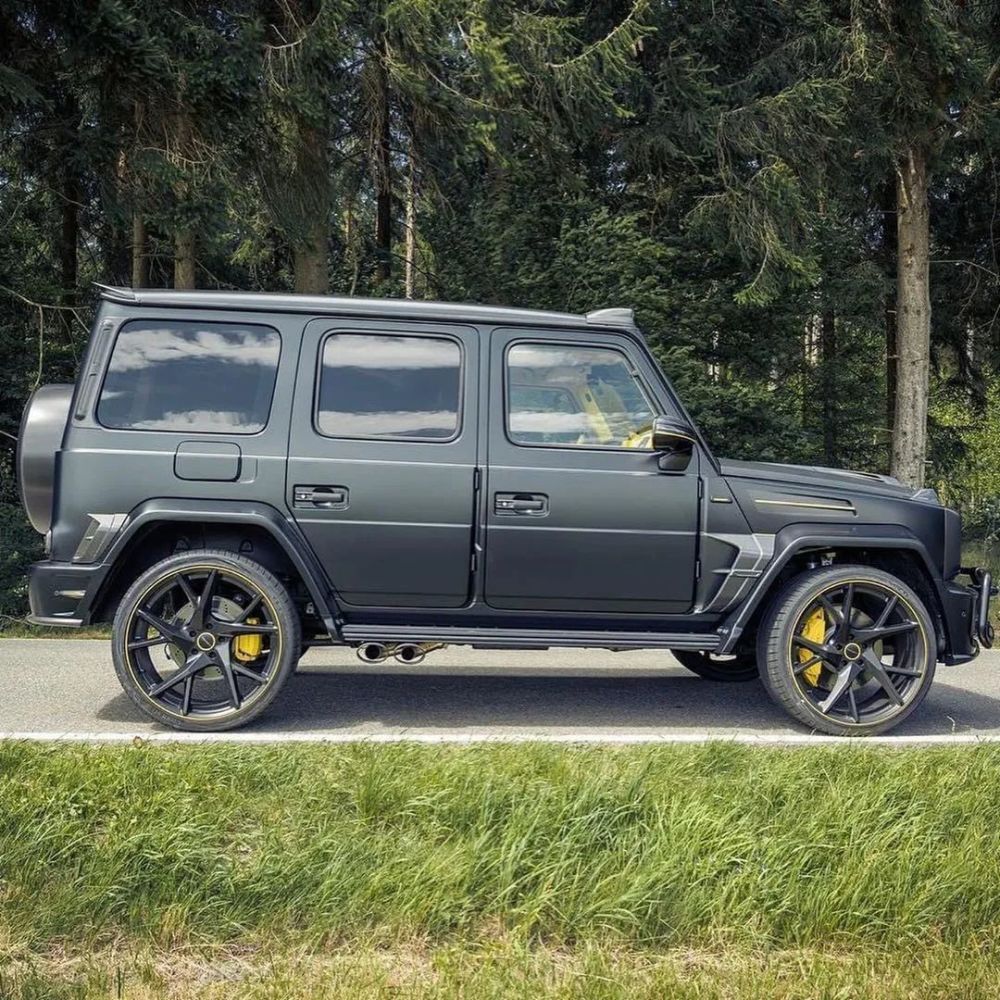 著名改装品牌卖炭翁改装北汽bj80,这颜值比奔驰大g还奢华!