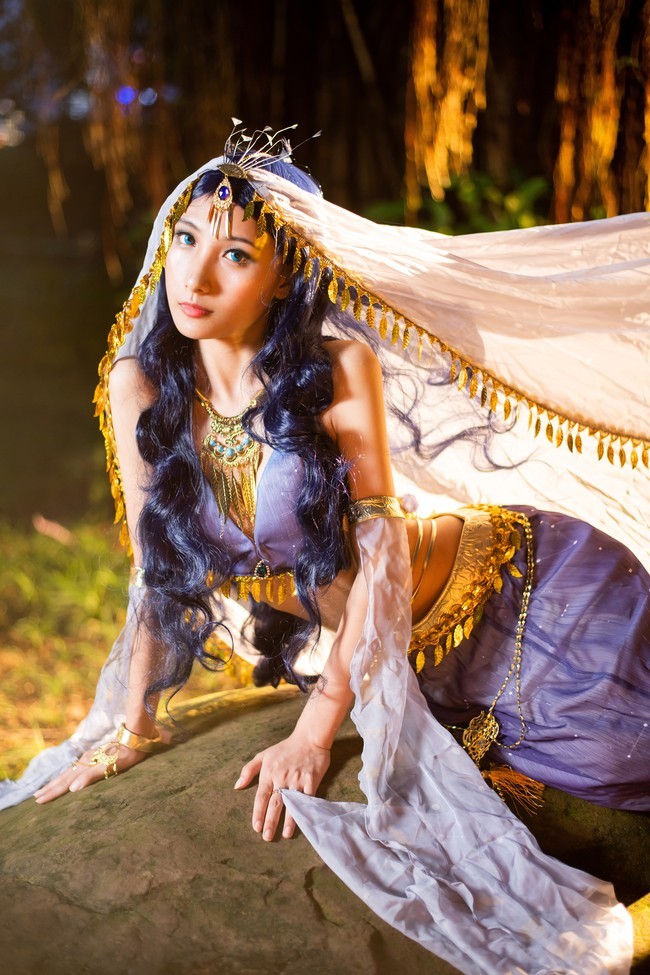 cos赏析:蓝凤冠鸠