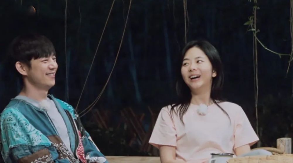 谭松韵|谭松韵妈妈去世一年多，何炅还是不放心这位妹妹，默默帮助太暖心