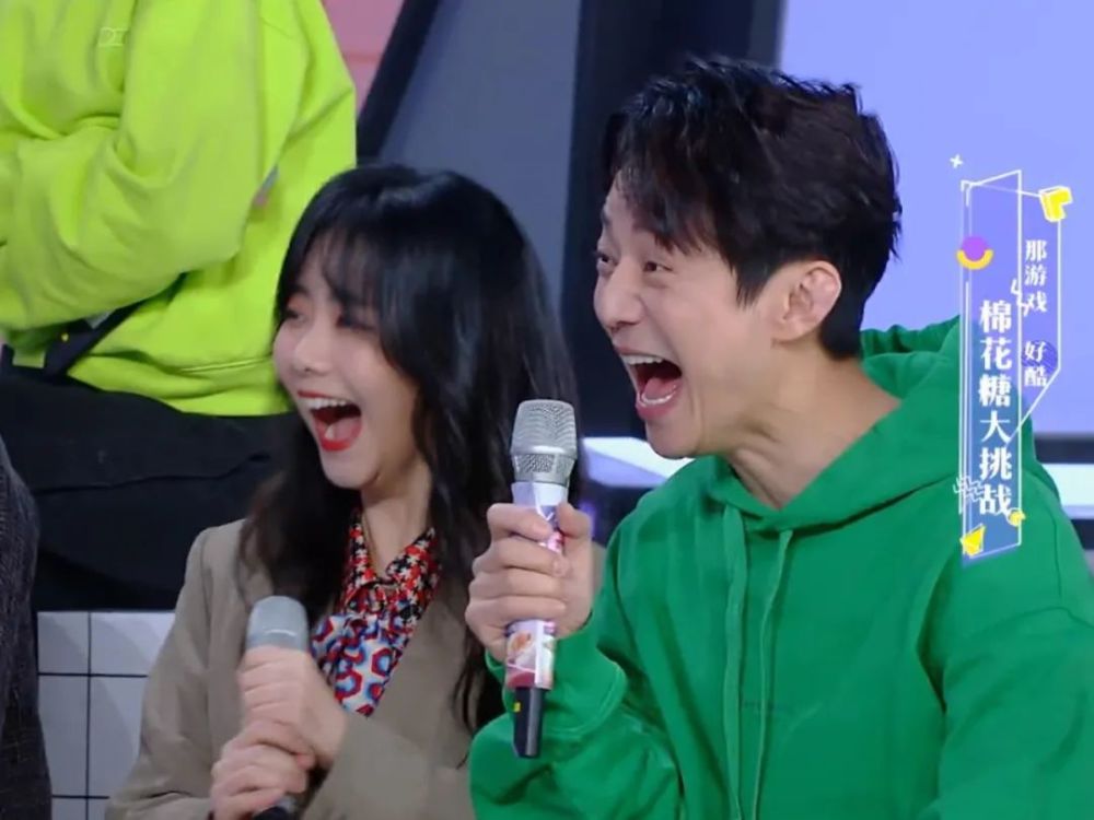 谭松韵|谭松韵妈妈去世一年多，何炅还是不放心这位妹妹，默默帮助太暖心
