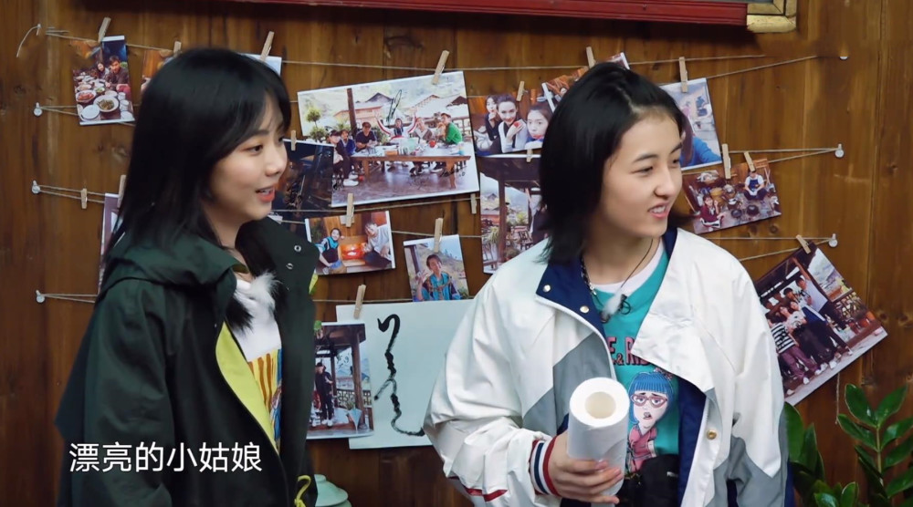 谭松韵|谭松韵妈妈去世一年多，何炅还是不放心这位妹妹，默默帮助太暖心