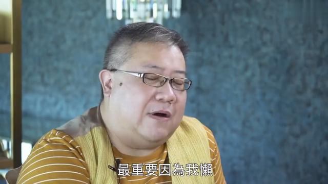 亚洲电视|半年没工作零收入，59岁男明星当场落泪：2020，不认输