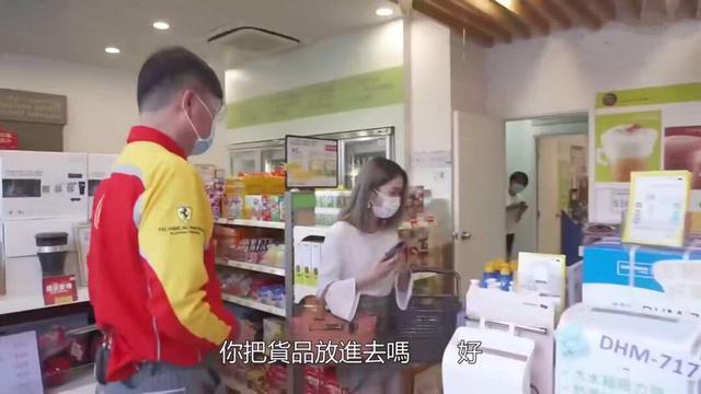 亚洲电视|半年没工作零收入，59岁男明星当场落泪：2020，不认输