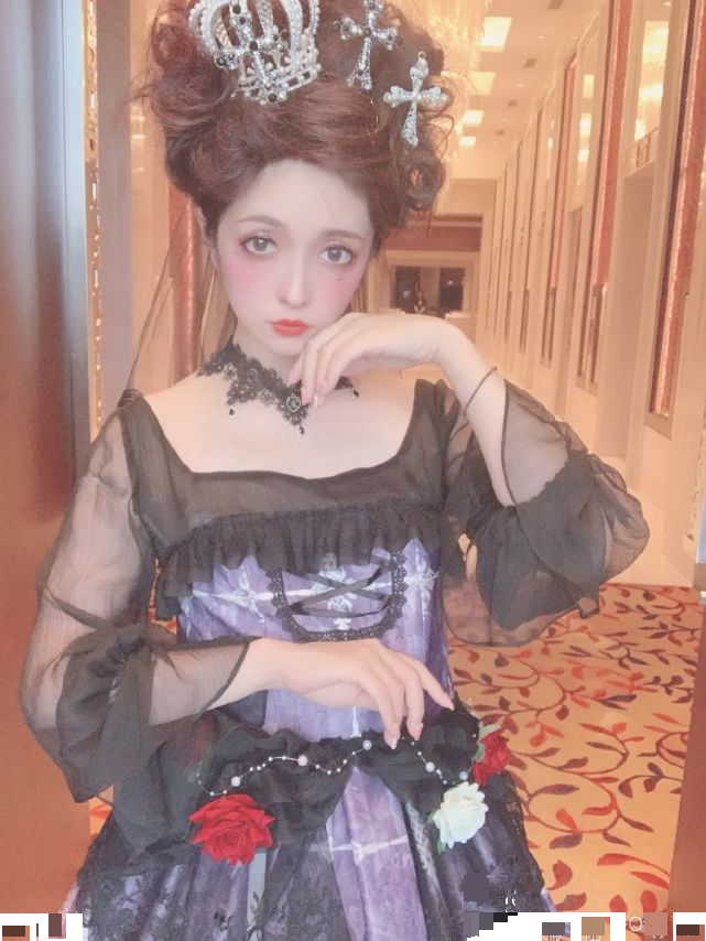青木美沙子|甜美魅惑娃娃脸，30万lo娘总教头，凭一张不长皱纹的脸火到漫画圈