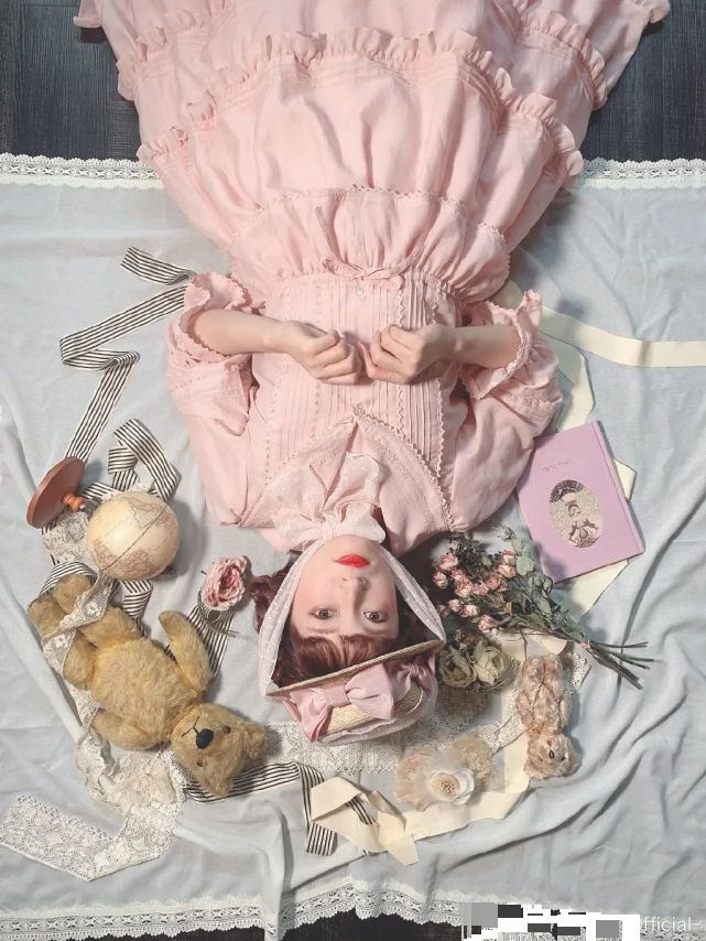 青木美沙子|甜美魅惑娃娃脸，30万lo娘总教头，凭一张不长皱纹的脸火到漫画圈