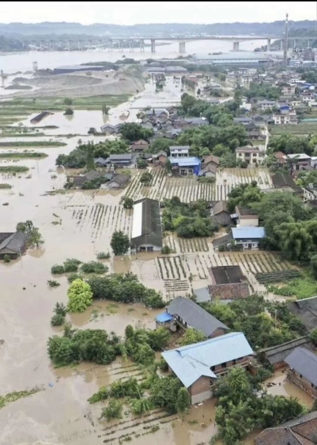 四川犍为遭遇百年一遇洪峰122万余人受灾经济损失非常惨重