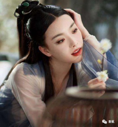 古力娜扎|娜扎突然被哪位高人指教了？刘亦菲天仙的地位怕是要保不住了……