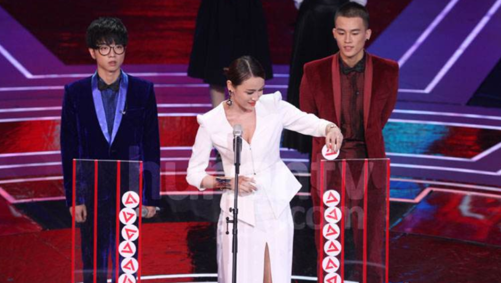 华晨宇|从“大魔王”到“歌王”，华晨宇在巅峰期闭关，笑看歌坛风起云涌