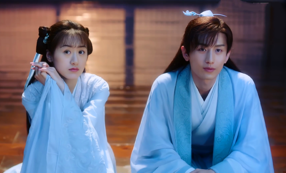 琉璃发糖时间到司凤开副业助攻感情路璇玑融入生活新角色