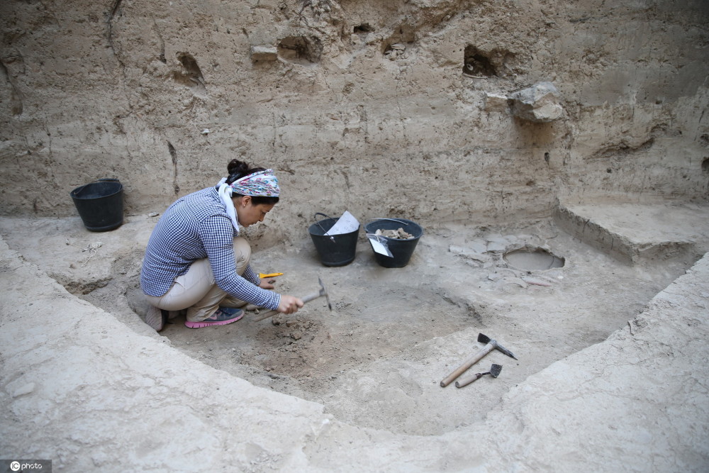 考古学家|土耳其考古挖掘出土3400年前石碑
