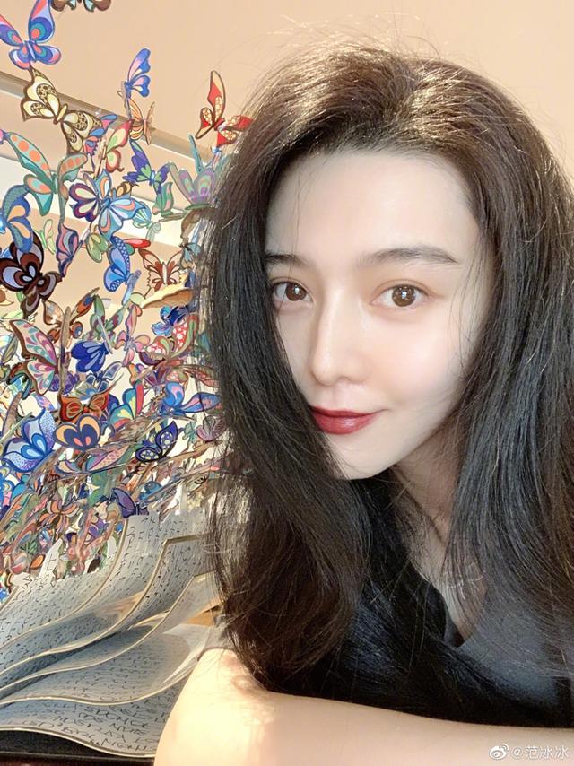 范冰冰|拍摄不断似要复出？范冰冰再现拍摄现场，业务能力强彰显女王范儿