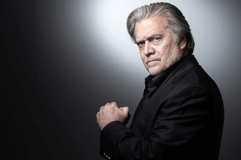 特朗普|白宫前顾问班农被捕，特朗普连忙撇清关系，曾骂其“像狗一样”