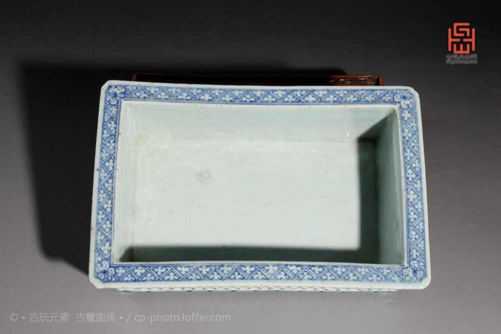 青花|清中期青花镂雕四方水仙盆