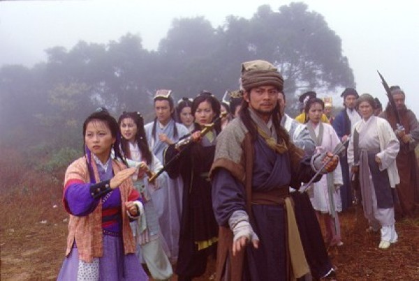 金庸|金庸武侠剧里江湖侠客下馆子大鱼大肉，古代侠客是不是不缺钱？