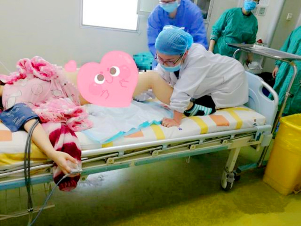 顺产要经历多少无尊严时刻实拍图带你探索顺产现场很真实