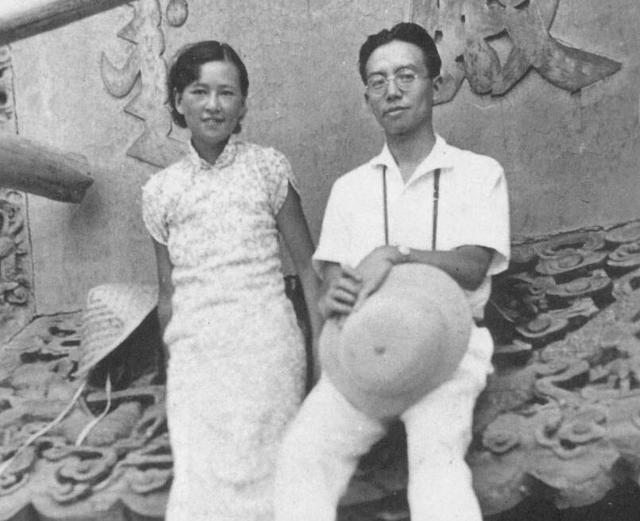 林徽因|林徽因不愧是才女，当年提交的4张国徽设计图，每个都精美绝伦