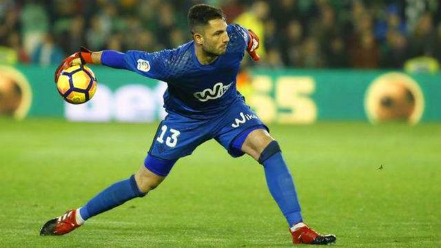 21日转会门将篇:毕巴续约西班牙新晋国门,马竞签24岁格子军团门神