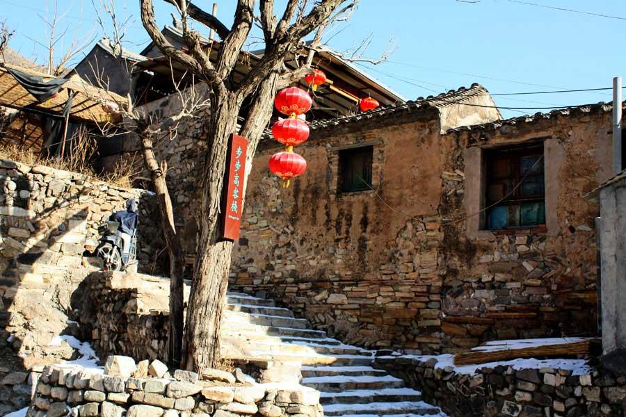 小山村|北京“最美”小山村，四周被山脉环绕，从市中心开车2小时可达