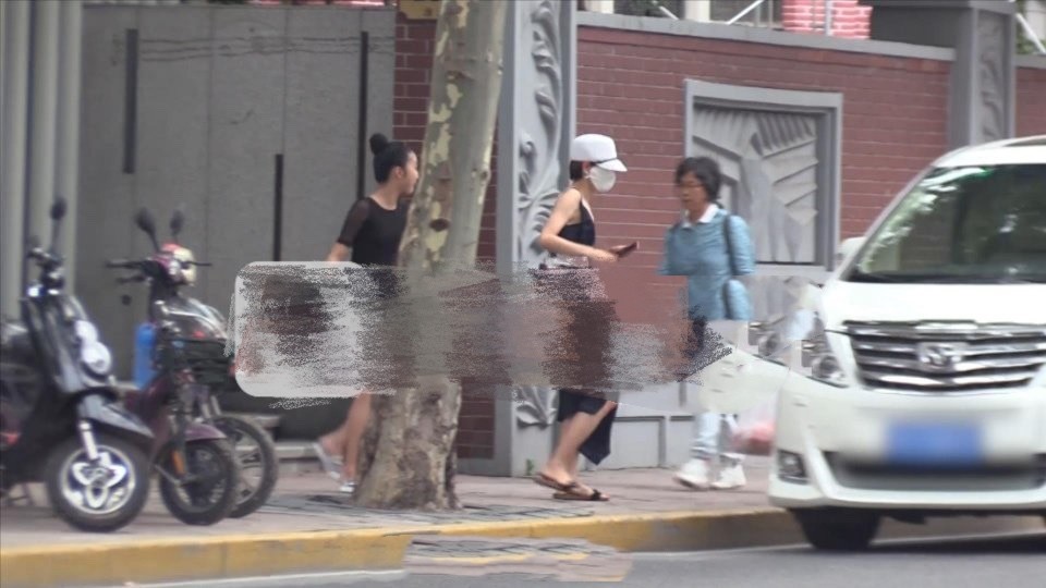 马伊琍|马伊琍带女儿做美甲，11岁爱马身高超过妈妈，五官神似文章