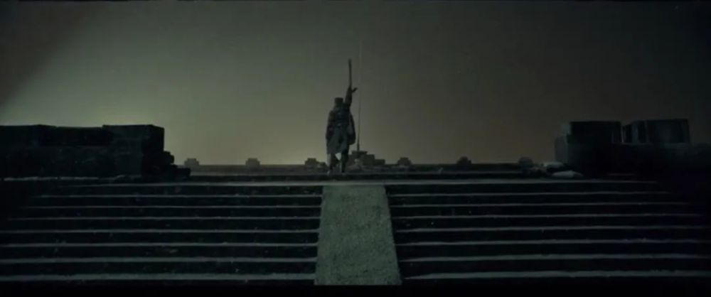 八佰|《八佰》上映，看IMAX哭死，不看IMAX悔死