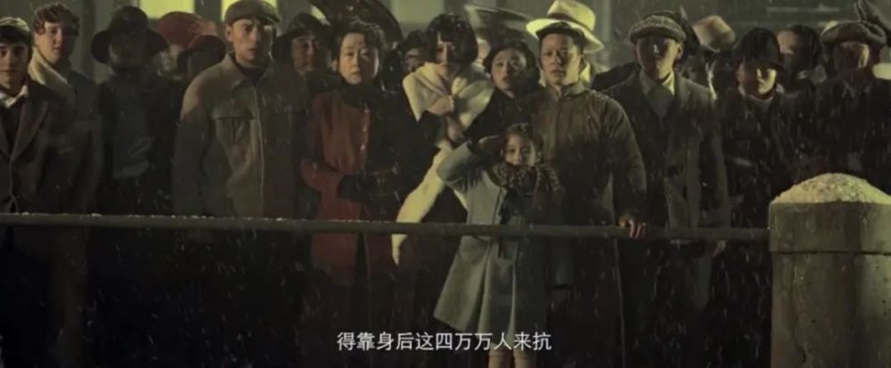 八佰|《八佰》上映，看IMAX哭死，不看IMAX悔死