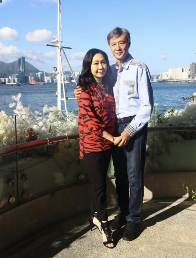 65岁tvb绿叶公开妻子患恶性病承诺照顾一辈子两人结婚仅两年