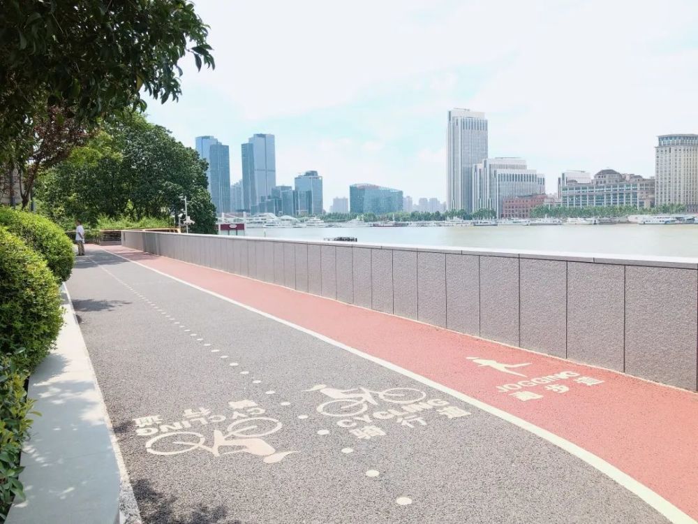 骑行爱好者看过来夜骑22公里浦东滨江绿道还有附加惊喜