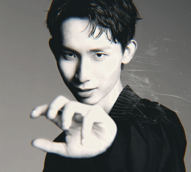 梦泪彻底飘了?收粉丝8010万只冷淡两字感谢,内情曝光真香预警