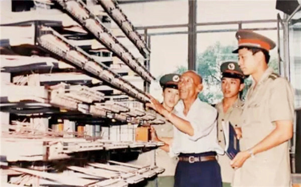 谁是最可爱的人|语文课本删《谁是最可爱的人》中3位战士名字，作者写信要求恢复