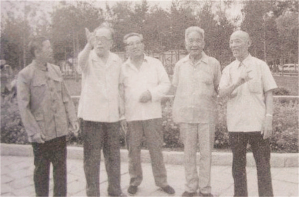 谁是最可爱的人|语文课本删《谁是最可爱的人》中3位战士名字，作者写信要求恢复