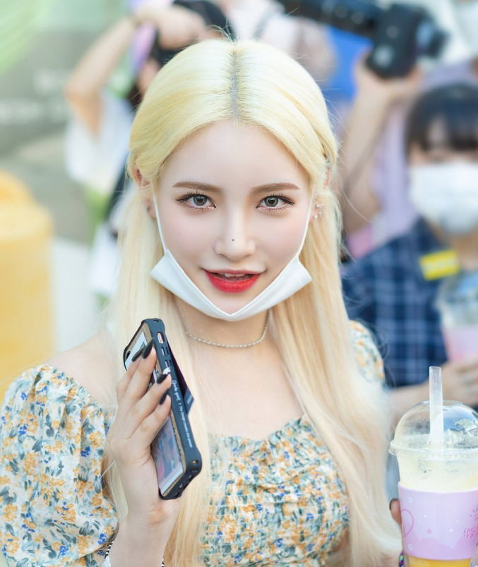 女团ans解散,"南韩萧亚轩"bian超强实力,不当爱豆可惜了!