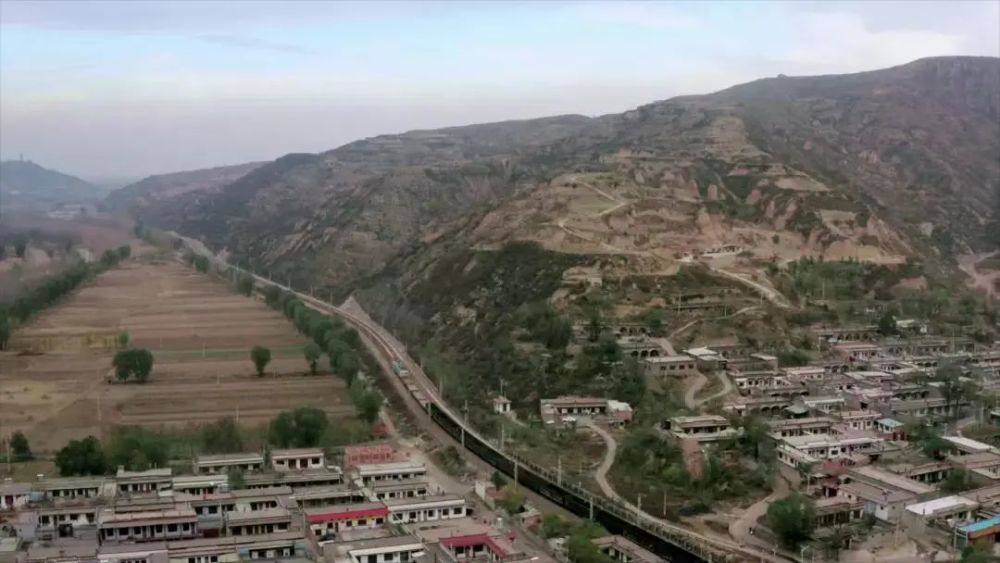 灵石县|灵石：绵山先贤忠国爱家，王家大院气势恢宏，两岸同胞共护国宝