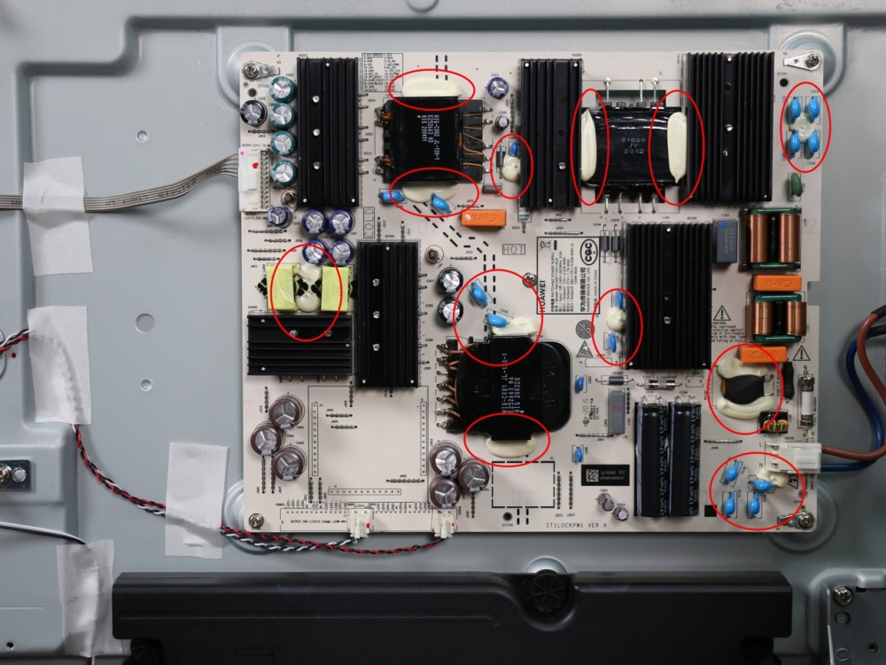 带你看2000元电视真实拆机表现_腾讯新闻