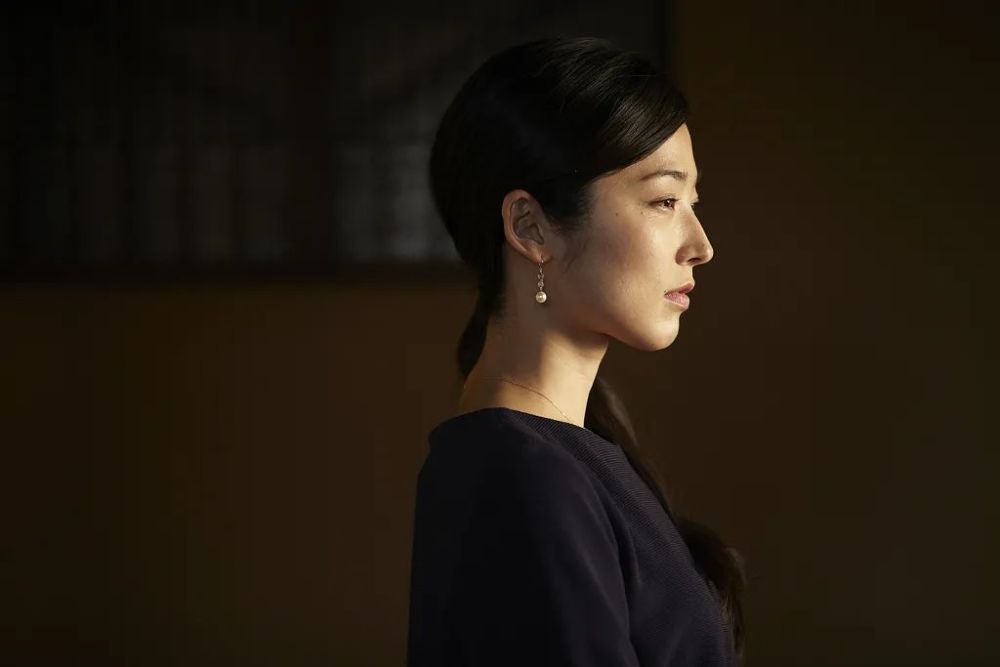 职场妈妈丨35岁生娃,休完产假第一天上班,我被边缘化