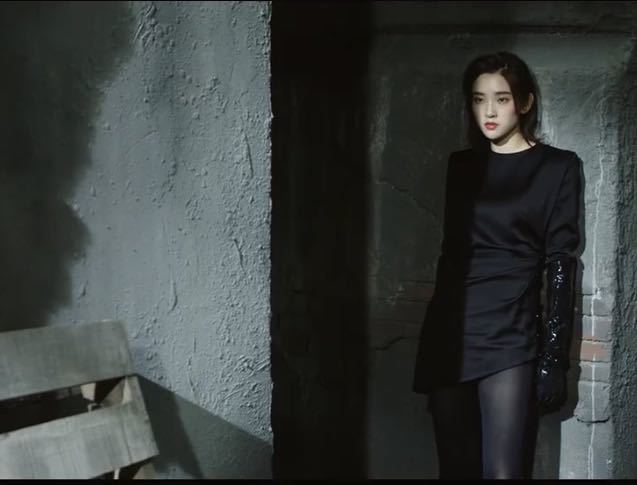 唐艺昕|网友太苛刻？唐艺昕产后积极锻炼瘦身，却被吐槽是梨形身材