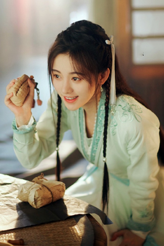 鞠婧祎漂亮书生饭图分享雪文曦帅的可爱美的动人心魄