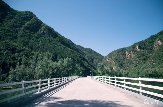 福特探险者|精致硬汉的绝美情怀 福特探险者探访北京最美花海