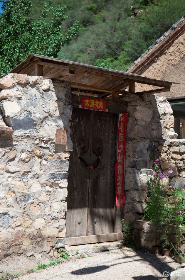 福特探险者|精致硬汉的绝美情怀 福特探险者探访北京最美花海