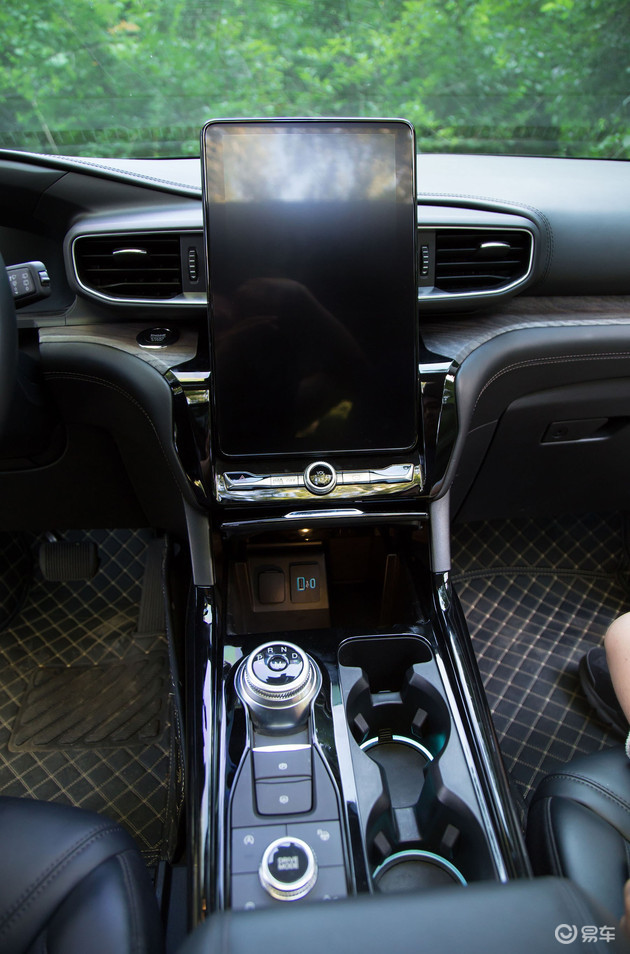 福特探险者|精致硬汉的绝美情怀 福特探险者探访北京最美花海